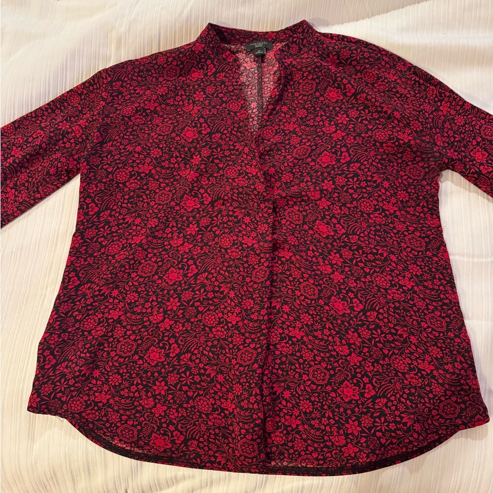 Ann Taylor Black and Red Floral Pattern shirt